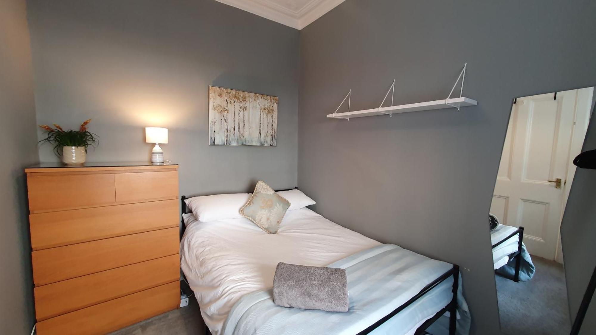 Beautiful Ground Floor Flat Near Haymarket Apartamento