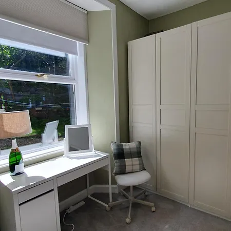 Beautiful Ground Floor Flat Near Haymarket Edimburgo Exterior foto